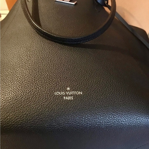 Louis Vuitton Lockme Cabas bag, like new - Picture 13 of 16